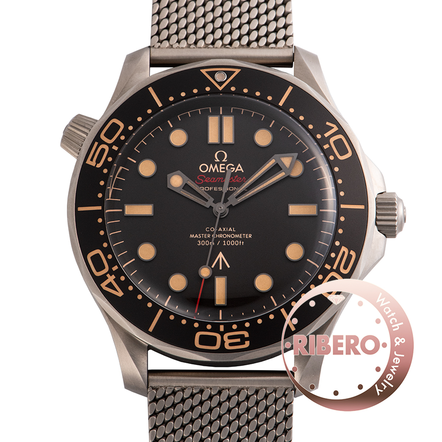 オメガ シーマスター ダイバー300 コーアクシャル マスター クロノメーター 007 エディション 210.92.42.20.01.001