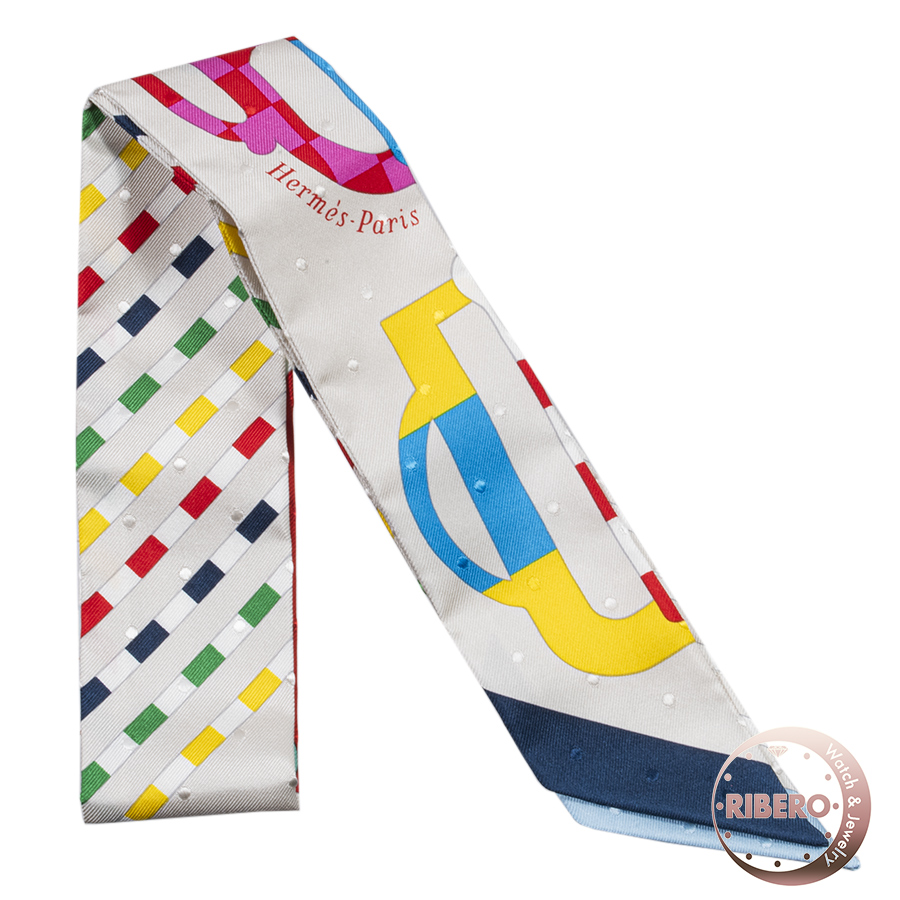 エルメス Bouclerie Moderne  モダンなバックル ツイリー