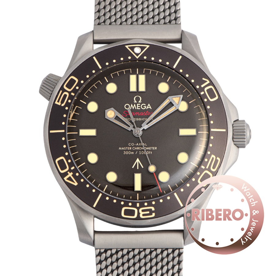 オメガ シーマスター ダイバー300 コーアクシャル マスター クロノメーター 007 エディション 210.90.42.20.01.001