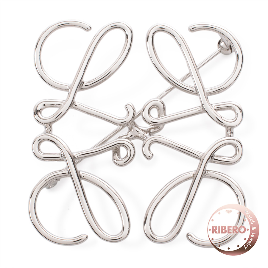 ロエベ アナグラム ブローチ