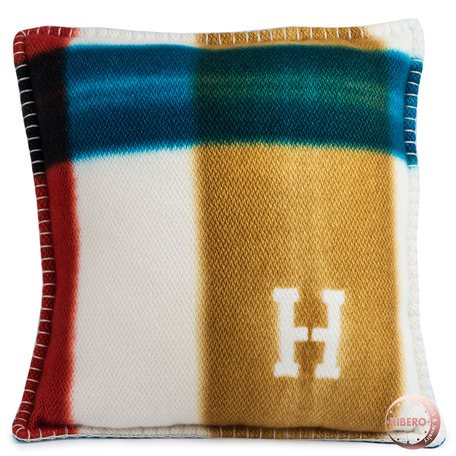 エルメス クッション タータン・ダイ