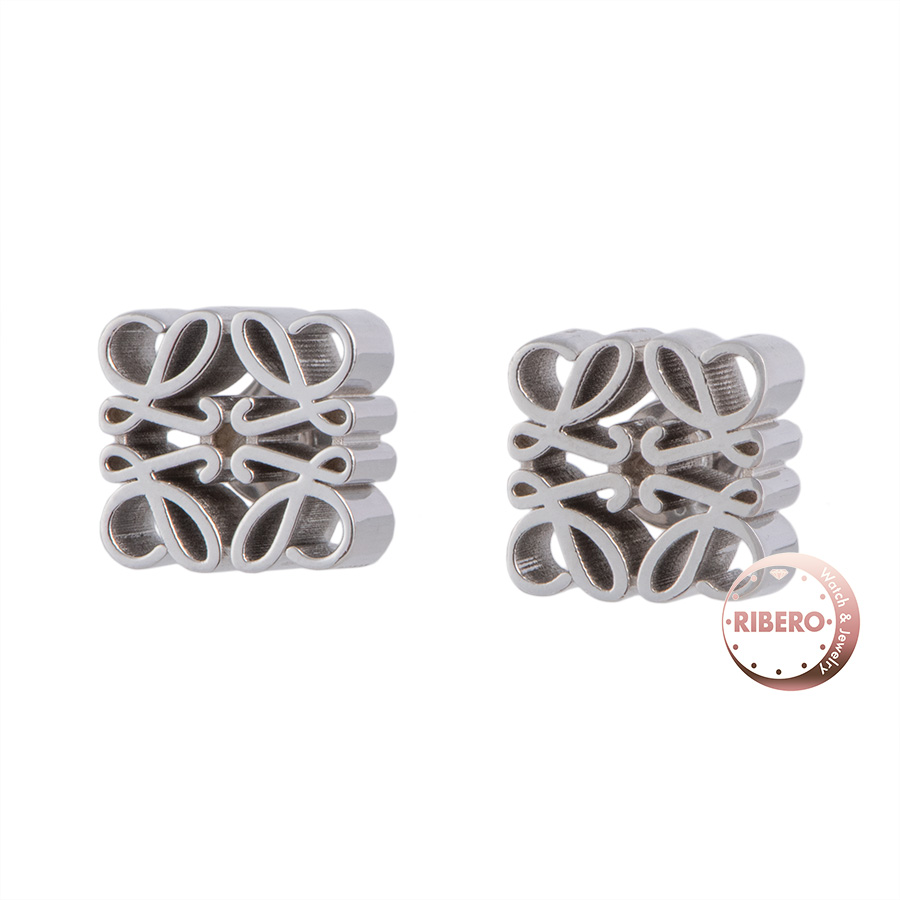 ロエベ アナグラム スタッズ イヤリング