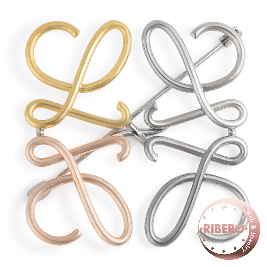 ロエベ アナグラム ブローチ