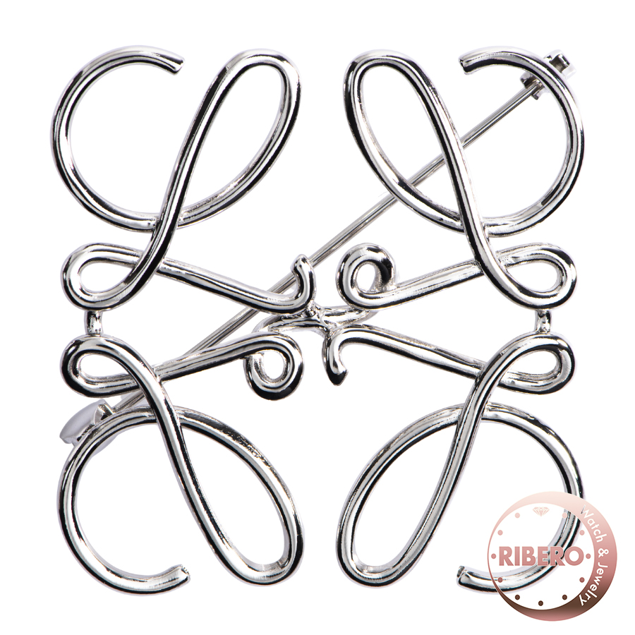 ロエベ アナグラム ブローチ