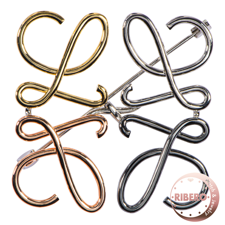 ロエベ アナグラム ブローチ