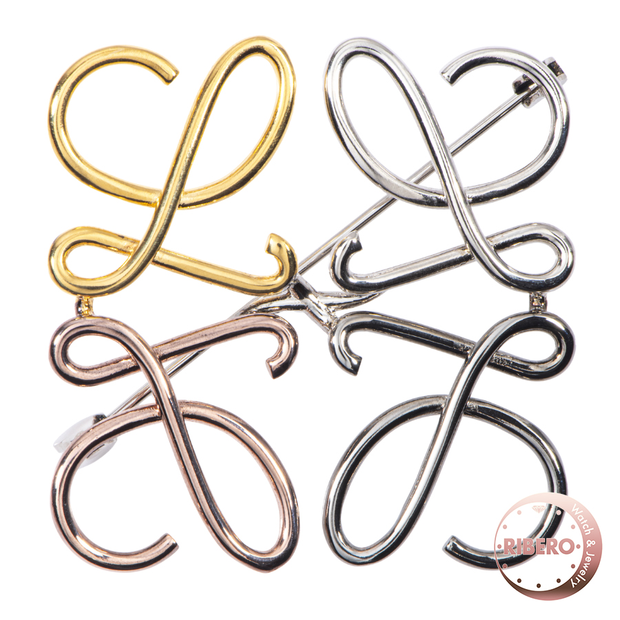 ロエベ アナグラム ブローチ