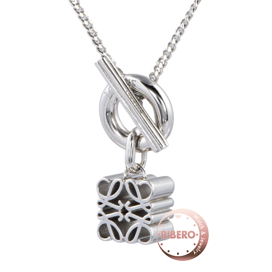 ロエベ アナグラム ペンダント