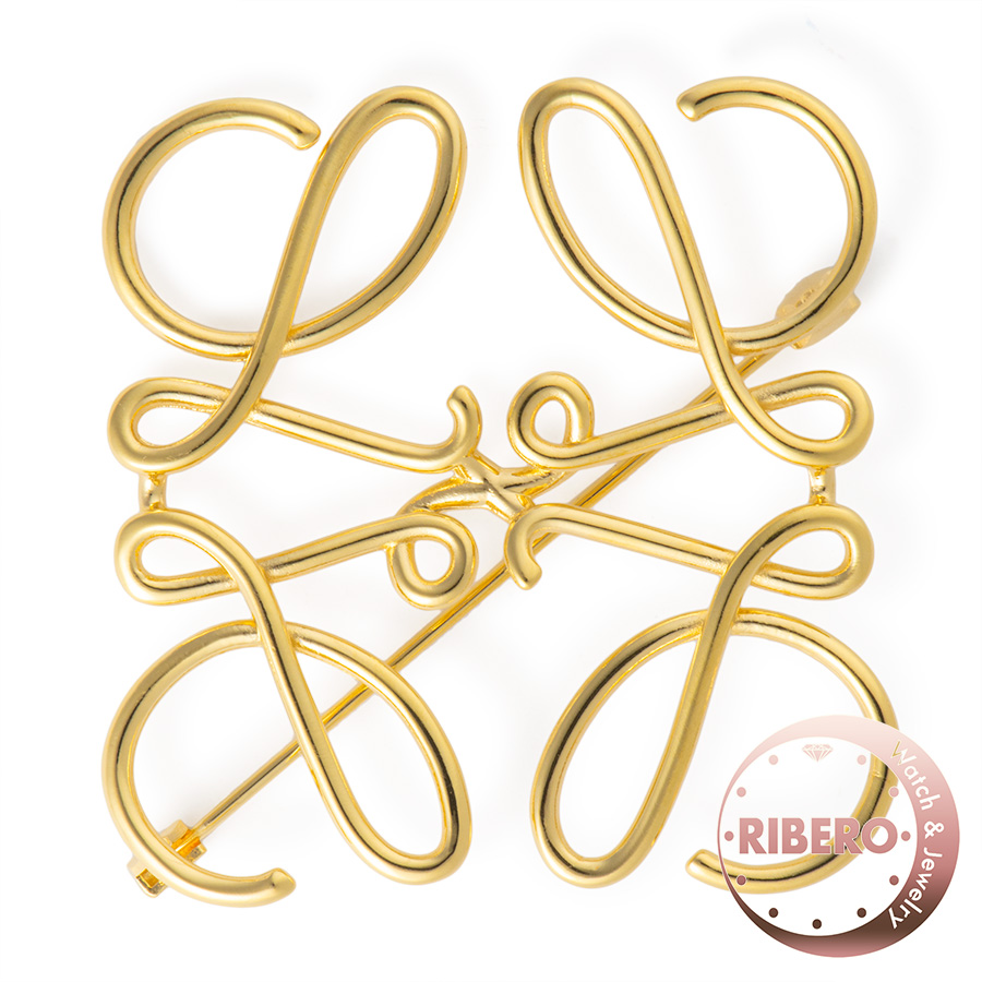 ロエベ アナグラム ブローチ