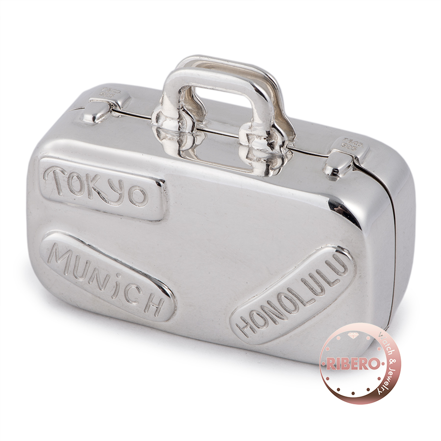 ティファニー トランク ピルケース